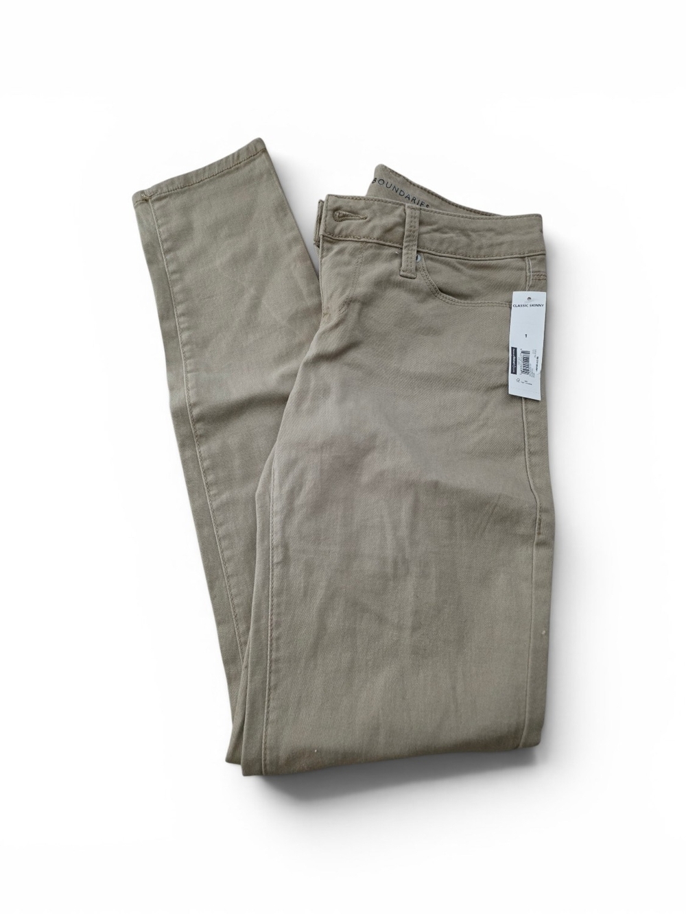 No Boundaries Classic Skinny Fit Stretch Uniform Pants in Khaki